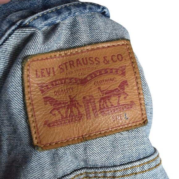Levi's Light Distressed Wash Denim Trucker Jean Jacket Large - Picture 6 of 11